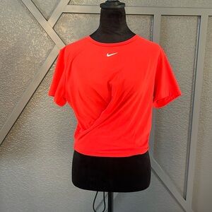 Nike Women’s top